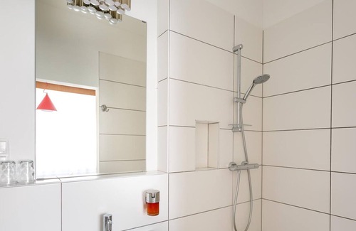 Morbisch am See Cabaña | Doppelzimmer mit Boxspringbett - Pension Laubenhof