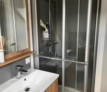 Nagel Casa | Doppelzimmer mit Bad im Seminarhaus Sissy Baumann