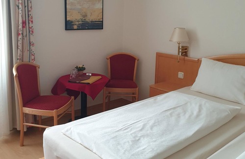 Seeboden Cabaña | Doppelzimmer mit Frühstück - Gasthof Postwirt