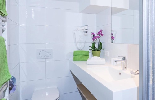 Untertschern Cabaña | Doppelzimmer mit Südbalkon - Haus Maria