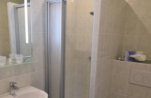 Seeboden Cabaña | Doppelzimmer mit Seeblick 2.stock - Pension Frankhofer