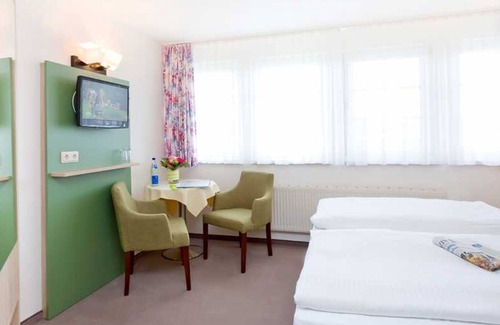 Neuensien Apartamento | Doppelzimmer mit Seeblick II - Ferienzimmer und -wohnungen mit Seeblick