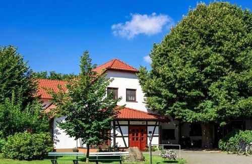 Treppendorf Casa | Doppelzimmer, WC und Dusche - Hotel-restaurant Lindengarten