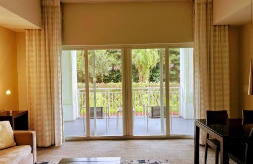 Doral Apartamento | Doral Pool 1107 by Wave Properties