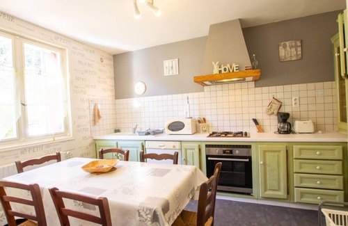Cales Cabaña | Escapada en Dordoña: Casa junto al río con aparcamiento privado