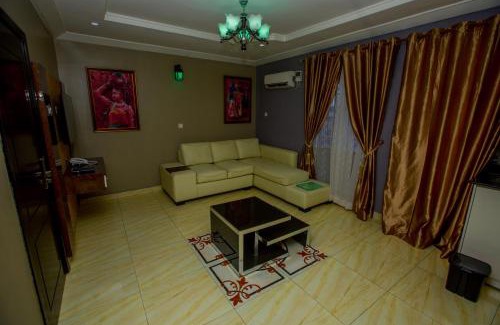 Oshodi-Isolo Hotel | Doreen Grand Hotel and suites
