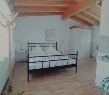 Deggendorf Casa | Dorfschänke DEGGENDORF Hotel & Apartmenthaus