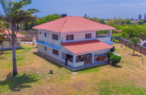 Diani Beach Cabaña | Doric Cottages Diani