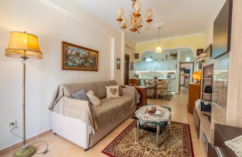 Corfu Town Apartamento | Doris House by GuestCorfu