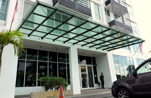 Kampong Segoleng Hotel | DORMANI HOTEL KUCHING