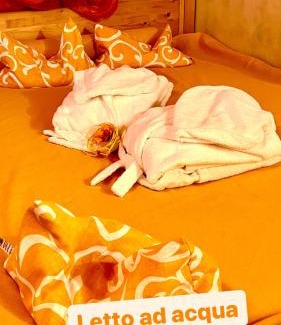 Alessandria Apartamento | Dormi nella SPA privata con letto ad acqua, sauna, doccia emozionale e kneipp