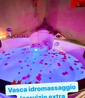 Alessandria Apartamento | Dormi nella SPA privata con letto ad acqua, sauna, doccia emozionale e kneipp