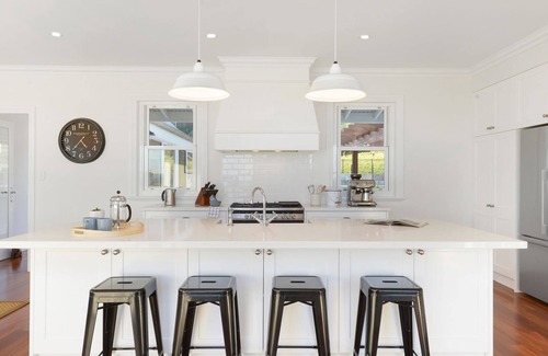 Meroo Meadow Casa | Dormy Park - A Magnificent Country Home