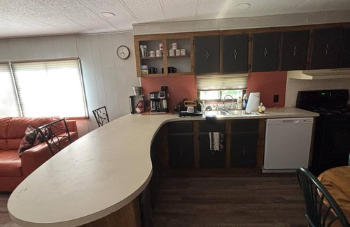 Hulett Casa | Dorothy's Hideaway, 3 Bed, 2 Bath, Near Devils Tower National Monument.