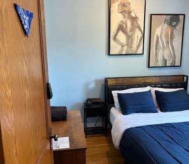 Boystown Cama Y Desayuno | Dorothy's