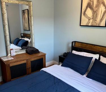 Boystown Cama Y Desayuno | Dorothy's