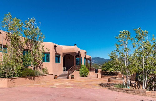 Santa Fe Casa | Dorthia Garden Retreat & Views