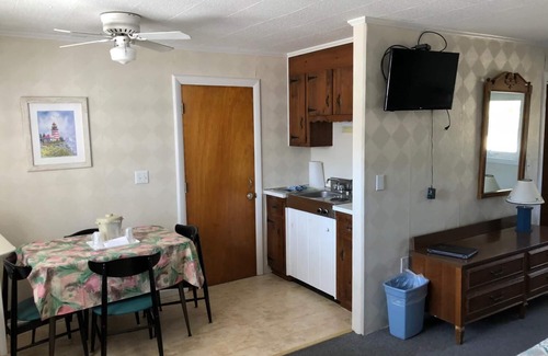 Dennis Port Hotel | Doryman Motel