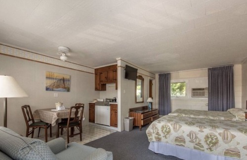 Dennis Port Hotel | Doryman Motel