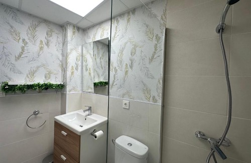 Parque de Roma Apartamento | Dos Torres Tenor Gayarre - Encanto con Balcón Interior