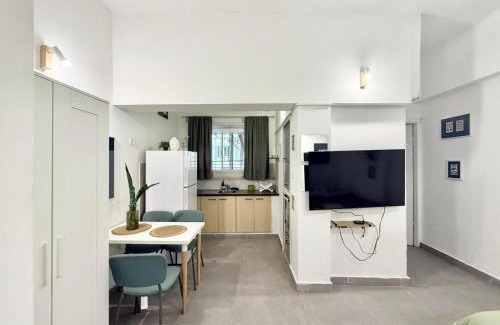 Old North Apartamento | Dotan's Place By The Beach!