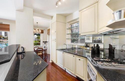 Double Bay Apartamento | Double Bay Harbour-front apartment with stunning views