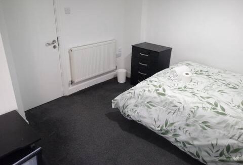 Burnley Casa | Double-bed (G2) close to Burnley city centre