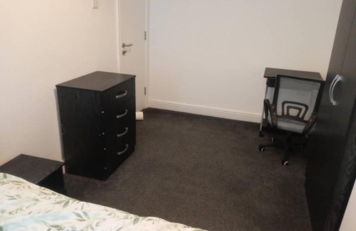 Burnley Casa | Double-bed (G4) close to Burnley city centre