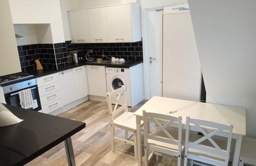 Burnley Casa | Double-bed (G4) close to Burnley city centre