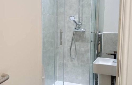 Burnley Casa | Double-bed H4 close to Burnley city centre