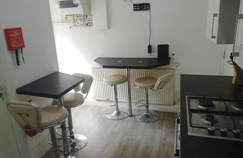 Burnley Casa | Double-bed H4 close to Burnley city centre