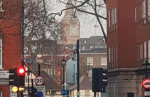 Vincent Square Casa | Double Bed in Duplex close to Big Ben & London Eye