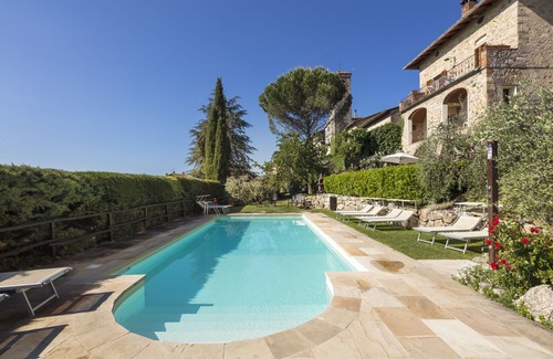 Castel San Gimignano Apartamento | habitación doble con entrada privada piscina comunitaria y jardín