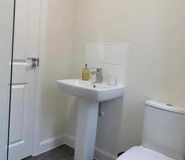 Aylesbury Casa | Double-bed room in Bierton - Aylesbury