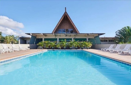 Kahului Apartamento | Double-Bed Room w/ WiFi & Views of Courtyard & Tropical Gardens