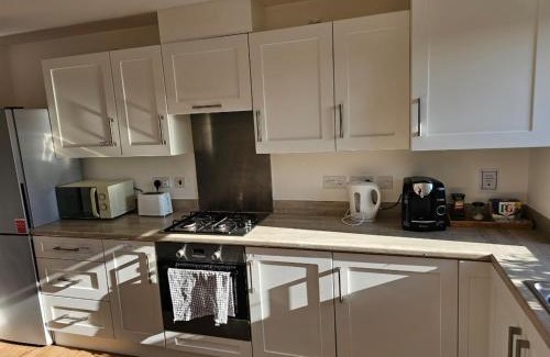 Dartford Casa | Double Bedroom in Dartford central- Private Toilet & Bathroom