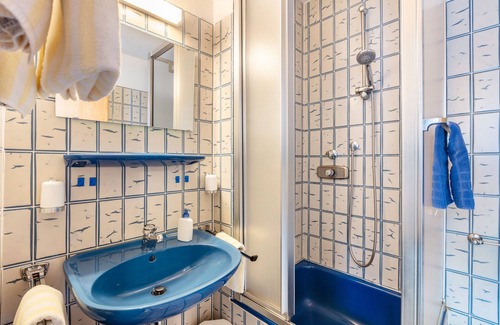 Dachsberg Cama Y Desayuno | Double Room No. 2 with Shared Terrace, Shared Garden and Wi-Fi