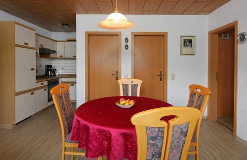 Vogtsburg Apartamento | Habitación doble amarilla - Bodega Baumer