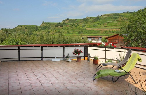 Vogtsburg Apartamento | Habitación doble amarilla - Bodega Baumer