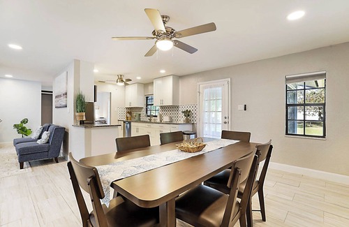 Hunt Club Casa | Double Diamond Rentals - Main House- Serene Sunset Oasis