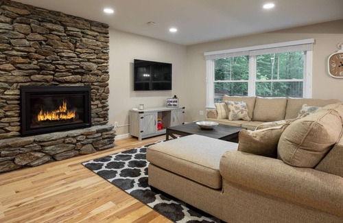 Killington Casa | Double Dipper - Upper Unit by Killington Vacation Rentals