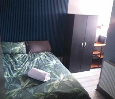 Levenshulme Casa | Double en suit room in Levenshulme