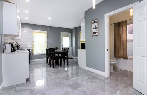Niagara Falls Casa | Double House Rental – 11Br Perfect For Big Groups