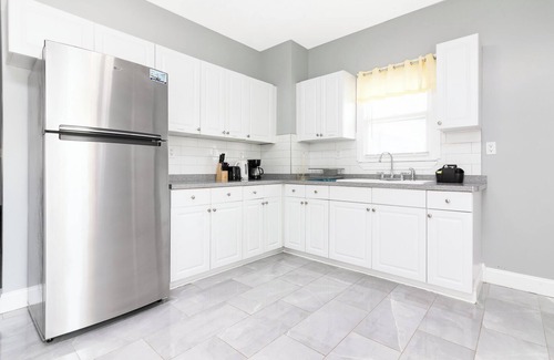 Niagara Falls Casa | Double House Rental – 11Br Perfect For Big Groups