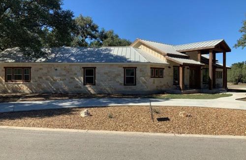 Concan Casa | Double L River House