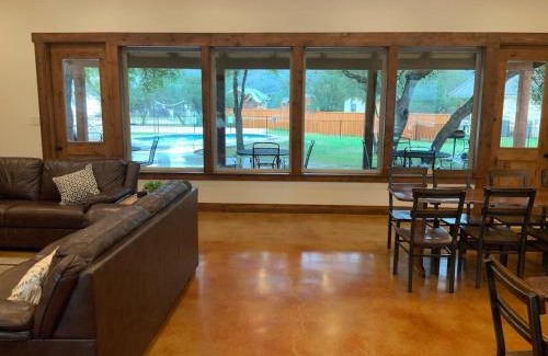 Concan Casa | Double L River House