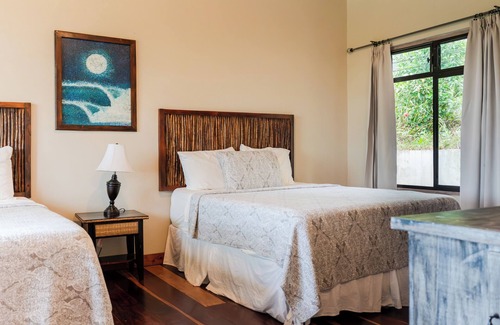 Popoyo Cama Y Desayuno | Double Queen Garden View