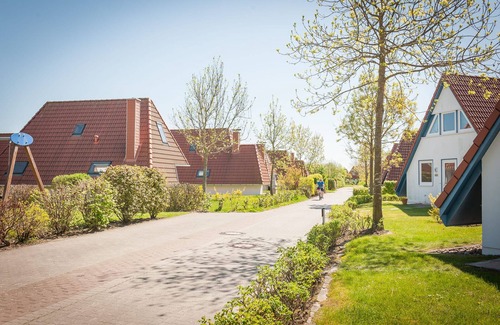 Dorumer Neufeld Apartamento | Double room 116. With garden view and dog-friendly.
