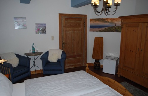 Langenhorn Cama Y Desayuno | Double room 1 night double bed - Pension - Hotel (garni) ALTES PASTORAT
