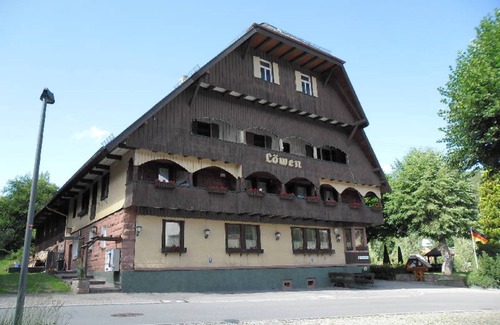 Tennenbronn Apartamento | Double room 5 with shower and WC